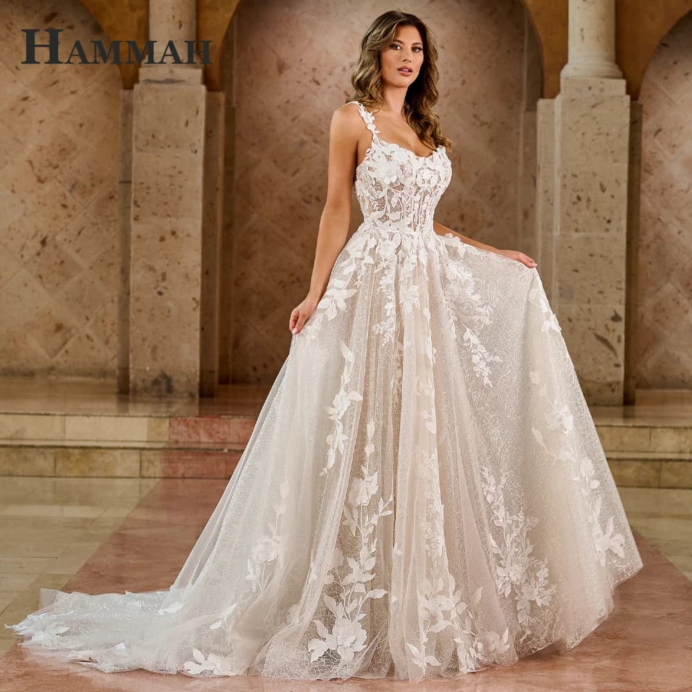 HAMMAH Trendy Spaghetti Straps Wedding Dress Scoop Neck Sleeveless Lace up Chapel Train Lace Appliques Abito Da Sposa Customized