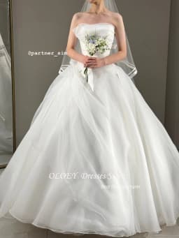 OLOEY A-Line Organza Wedding Dress A Line Korea Photo Shoot Bridal Gown White Tiered Short Sleeve Bride Dress Customized
