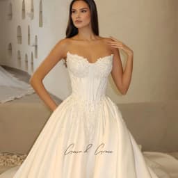 Gwn&Gce Elegant Pearls Strapless Wedding Dress Delicate Princess Women Buttons Back Bride Dress Court Train Ball Gown Customized