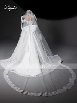 Liyuke Custom Made Sweetheart A-Line Wedding Dress Off The Shoulder Full Lace Bridal Gowns With Removable Satin Train