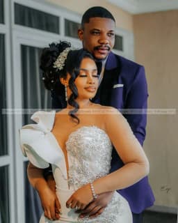 Nigeria Mermaid Wedding Dresses for Bride Sheer Neck Long Sleeve Side Split Ruffles Africa Bridal Reception Gowns Customized