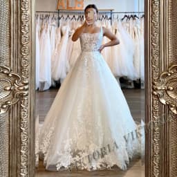 VIKTORIA Charming Tulle Wedding Gowns for Women Square Collar Appliques Sleeveless A Line Chapel Train Vestido De Casamento