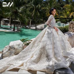 Sparkle Beaded Wedding Dress Long Illusion Sleeve Scoop Neck Luxury Customized Bride Dresses Rhinestones Arabic Bridal Gown