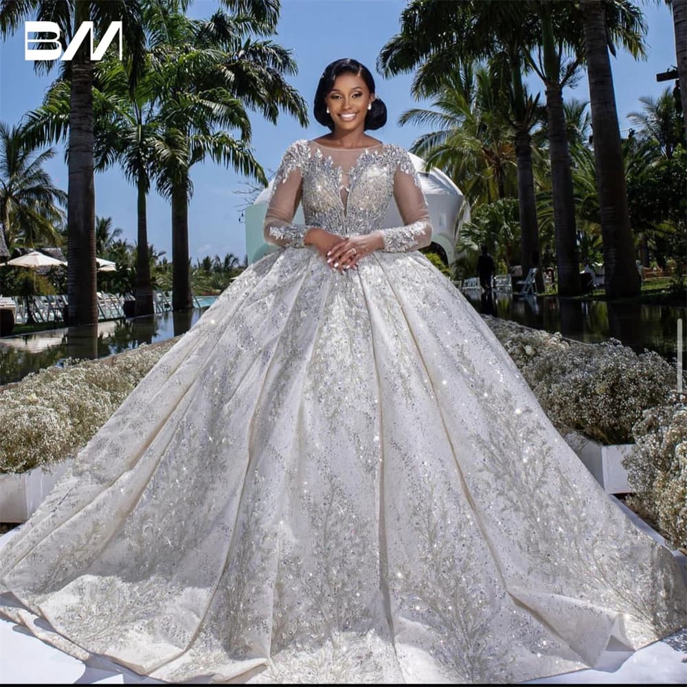 Sparkle Beaded Wedding Dress Long Illusion Sleeve Scoop Neck Luxury Customized Bride Dresses Rhinestones Arabic Bridal Gown