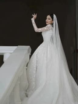 Luxury Long Sleeve Wedding Dresses High Neck Robes Customized Appliques Lace Country Bridal Gowns Vestidos De Novia