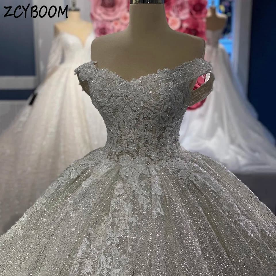 Customized V-Neck Shiny Off The Shoulder Appliques Wedding Dress 2026 Ball Gown Floor Length Sweep Train Lace Up Bridal Gown