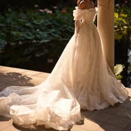 Elegant Off Shoulder Lace Appliquins Pleat A-Line Bride Wedding Dresses Bridal Gowns Customized