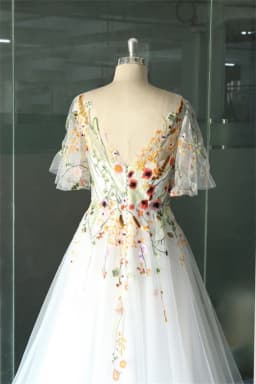 Kyoto Customized V Neck Embroidered Flowers Wedding Dress A-line Short Sleeves vestidos de novia Floor-length Evening Dresses