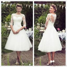 Customized Vintage Style Short Lace Wedding Dresses Half Sleeves Tulle Lace Applique Tea Length Bridal Wedding Gowns with Button