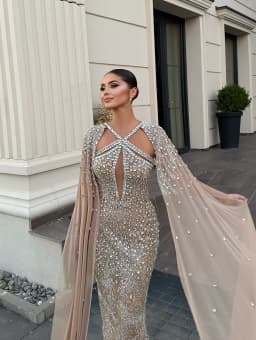Luxurious Bespoke Straight Formal Prom Gowns Hollow Rhinestone Beaded Crystal Evening Dress for Special Occasion Customized