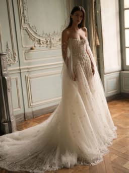 Customized Embroidery Beaded Lace Wedding Dress Charming A-line Tulle Long Bridal Gown New Off Shoulder Dresses Robe De Mariée