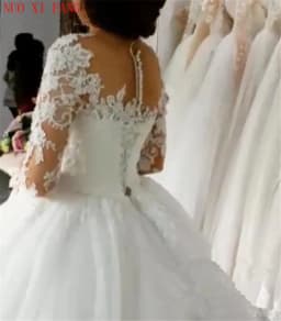 Customized Arabic Ball Gown Lace Applique Wedding Dress 2025 bruidsjurken Long Sleeves Illusion Scoop Neck Princess Bridal Gown