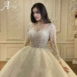 Luxury 2025 Wedding Dress Sweetheart Long Sleeves Lace Appliques Beads Bride Gowns Robe Mariage Vestidos De Novia customized
