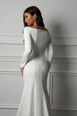 Classic Elegant Bridal Dress Modest Long Sleeve Mermaid Brides Gown Backless Button Mermaid Muslim Wedding Dresses Customized