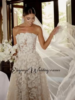 Customized Strapless Wedding Dress Featuring Stunning Lace Appliques and Floral A-Line Silhouette Bridal Dress Vestidos De Novia