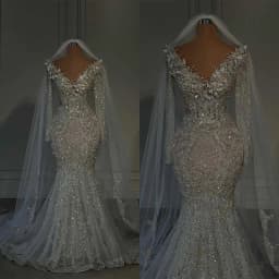 Glitter V Neck Wedding Dresses Crystal Bridal Gowns Sequins Beading Sweep Train Long Sleeve Customized Bride Dress