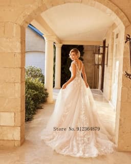 Lace Applique V-neck A-Line Wedding Dress with Cap Sleeves Custom Made Brial Gown 2026 Popular Grown Design