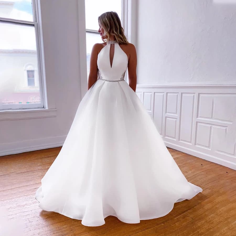 Customized Halter Neckline Keyhole White Organza Wedding Dress Open Back Beading Belt Bridal Dress baratos con envio