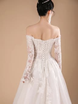 SL-9430 Customized Sweetheart Bride Wedding Dress 2024 Lace Appliques Beading Bohemian Backless Lace up Gown Beach Dress