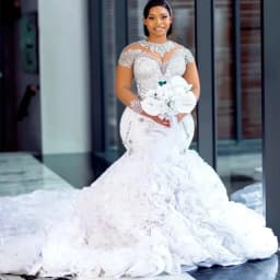 Customized 2025 Long Sleeves Mermaid Wedding Dress For Bride Marriage Organza Tiered Crystals Bead African Aso Ebi Bridal Gowns