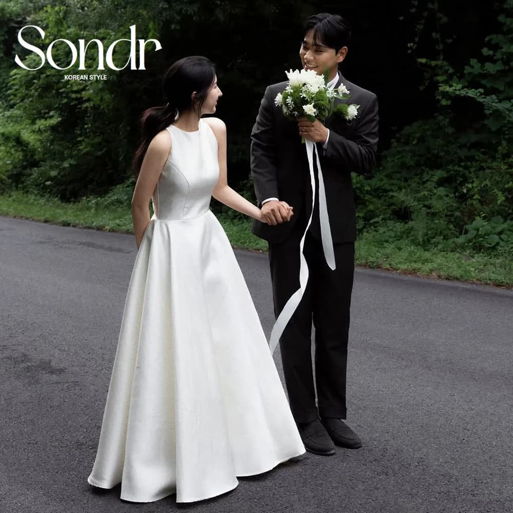 Sondr O-Neck Sleeveless Satin Korean Wedding Dresses Floor-Length Bridal Gown Customized A Line Outdoor Photo Shoot Gown 2026