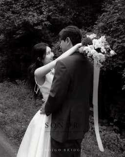 Sondr O-Neck Sleeveless Satin Korean Wedding Dresses Floor-Length Bridal Gown Customized A Line Outdoor Photo Shoot Gown 2026