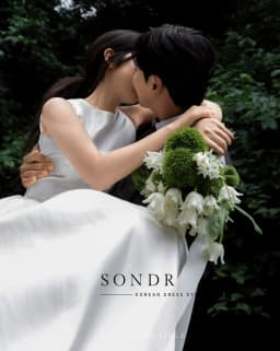 Sondr O-Neck Sleeveless Satin Korean Wedding Dresses Floor-Length Bridal Gown Customized A Line Outdoor Photo Shoot Gown 2026