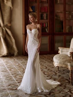 Luxury Sparkling Beaded Lace Wedding Dress With Cape Elegant Mermaid Long Bridal Gown Customized Illusion Dresses For Bride