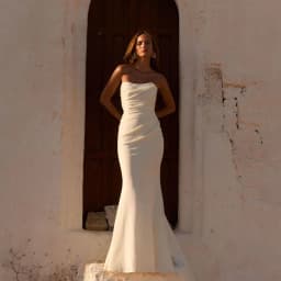 MCDV Strapless Mermaid Wedding Dress 2026 Simple Pleat Long Train Sleeveless Satin Reception Dress Button Back Customized