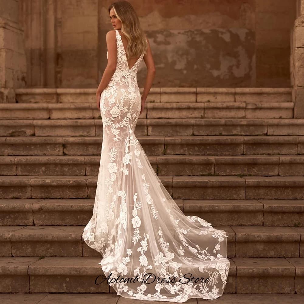 Fashion Deep V-neck Sleeveless Customized Robe de mariée Exquisite Appliques Tulle Wedding Dress Elegant Mermaid Bridal Gowns