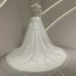 SL-9430 Customized 2025 Sweetheart Bride Wedding Dress Lace Appliques Beading Bohemian Backless Lace up Gown Beach Dress