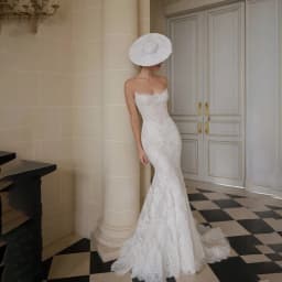 Elegant French Lace Mermaid Bridal Gown Strapless Scallop Low Back Long Train Ivory Slim Wedding Dress Custom Vestido De Novia