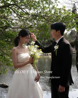 OLOEY Strapless Korea Princess Wedding Dresses 웨딩드레스 Organza Ivory Sleeveless Ruched Customized Pretty Bride Gowns Plus Size