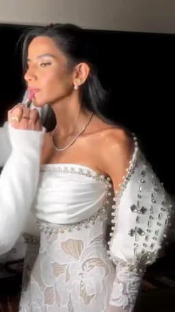 Hot Sale Embroidery Lace Bridal Dresses Sequins Beading Squre Crystal Pearls Mermaid Wedding Dress Removable Cape Sleeves