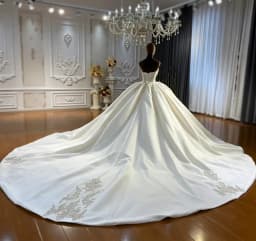 Customized Luxury Strapless Satin Princess Wedding Dress Vestidos De Novia