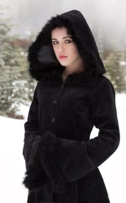 Fur Long Wedding Jacket Hallowmas Hooded Velvet Cloaks Winter Wedding Capes Wicca Robe Warm Coats Bride Jacket Customized