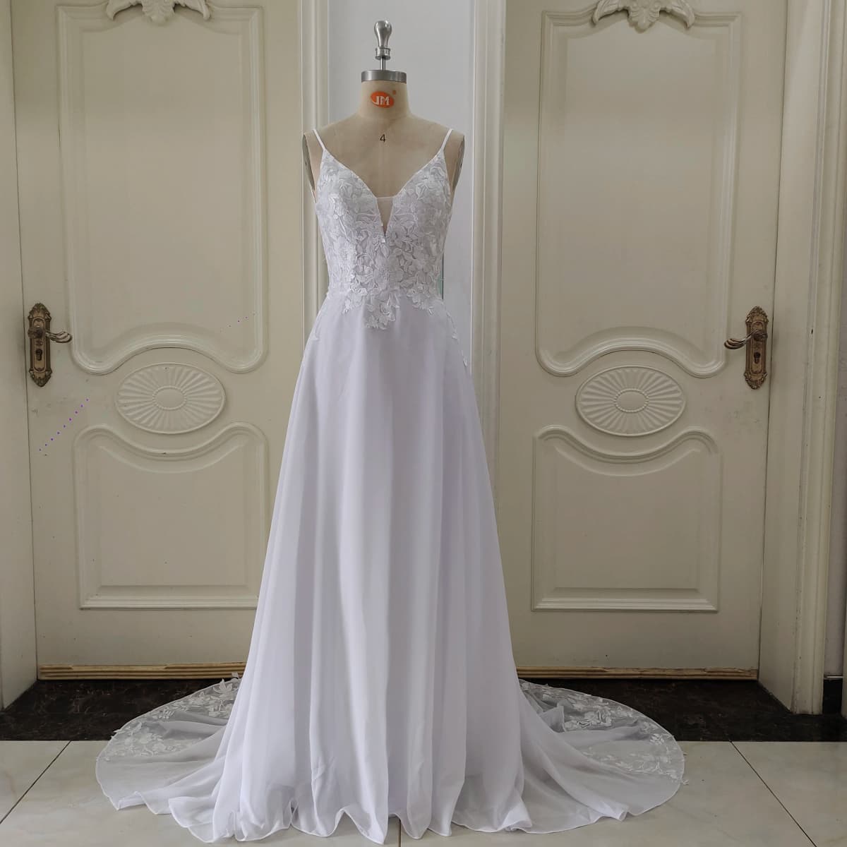 Customized ZJ6032 Chiffon Wedding Dresses for Women 2025 Summer New Sleeveless Bridal Gowns with Lace New Court Train