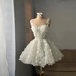 Short Mini Wedding Dresses Sweetheart A Line Floral Appliques Lace Bridal Gown Above Knee Elegant Party Prom Gown Customized