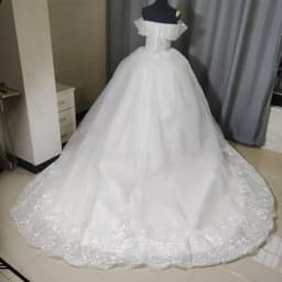 Customized Ivory Off The Shoulder Women Gown Princess White Wedding Dresses for Brides Floor or Train With Lace Edge Real Video