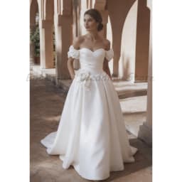 Off Shoulder Puff Sleeve Satin A Line Wedding Dress Sweetheart Ruched Bodice 3D Flower Long Train Bridal Gown