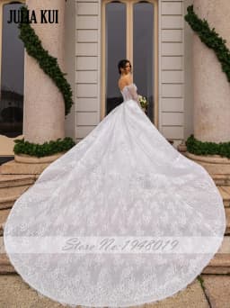 Julia Kui Off Shoulder Full Sleeves Sweetheart Ball Gown Wedding Dress With Beading Pearls Beauty Lace Court Train Bridal Gowns