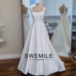 SWEMILE Trendy A-line Wedding Dresses for Bride O Neck Appliques Satin Sleeveless Button Vestidos De Novia Plus Size Customized