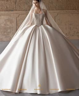 Elegant Sleeveless Wedding Dress Satin Bridal Gown Court Train Pearl Beading Princess Dress High-End Customized Vestido De Noiva