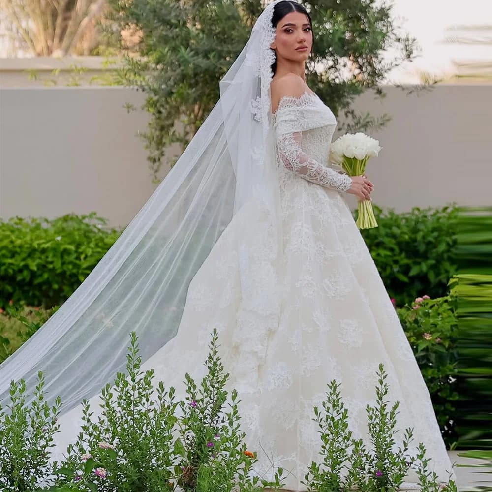 Customized Long Sleeves Bridal Gowns with Off the Shoulder Appliques Lace Vestido De Novia Charming A-Line Vestido De Novia