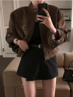 Retro Style Motorcycle Jacket Women's Loose Fit Zipper Pocket Stand Collar Short Coat Casual Outerwear for All Seasons