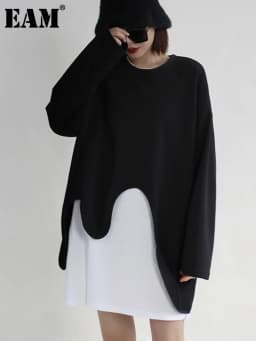 [EAM] Loose Fit black irregular Sweatshirt New Round Neck Long Sleeve Women Big Size Fashion Tide Spring Autumn 2026 1DF0420