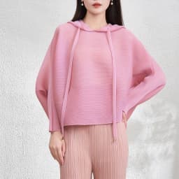 LANMREM Fashion Elastic Pleated Hoodie Tops Women 2025 Autumn New Casual Loose Batwing Sleeve Pullover Short Sweatshirt 2DB3974