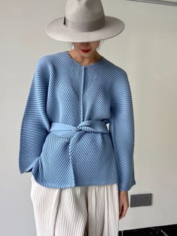 Miyake Pleated Long Sleeve Top V-Neck Belt Sweatshirts Korean Streetwear 2025 Autumn Winter Designer Loose Oversized Clothing