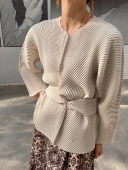 Miyake Pleated Long Sleeve Top V-Neck Belt Sweatshirts Korean Streetwear 2025 Autumn Winter Designer Loose Oversized Clothing
