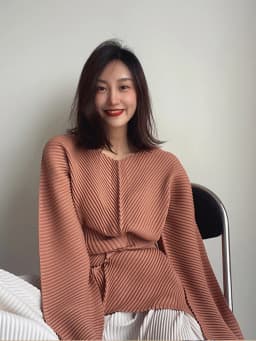 Miyake Pleated Long Sleeve Top V-Neck Belt Sweatshirts Korean Streetwear 2025 Autumn Winter Designer Loose Oversized Clothing